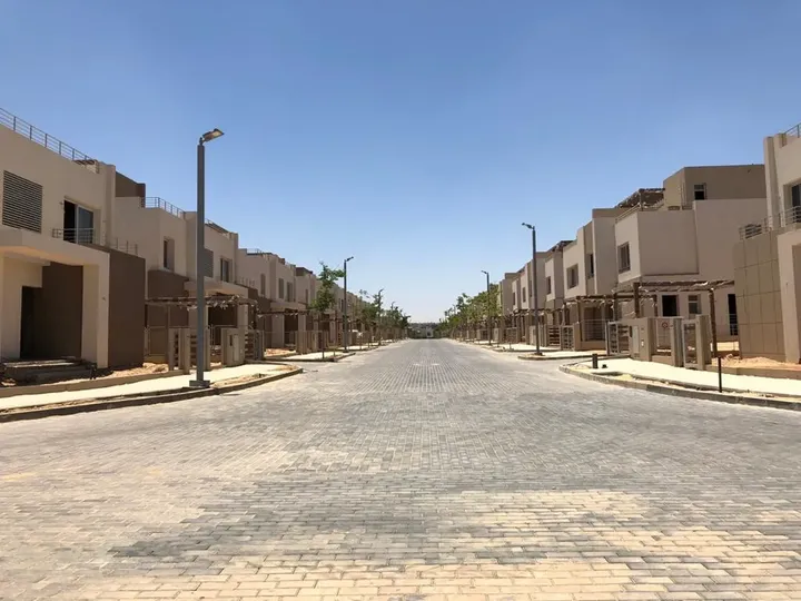استوديو 50 م² مع روف 90 م² للبيع في بالم باركس