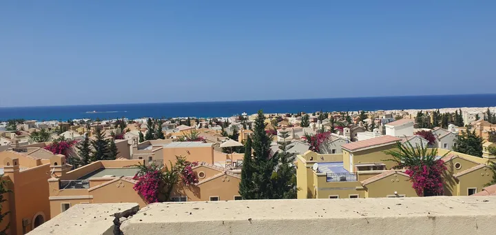 شاليه 95 م² بروف 67 م² للبيع في قرية الدبلوماسيين