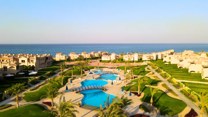 شاليه غرفتين 115 م² بالتقسيط للبيع في لافيستا جاردنز