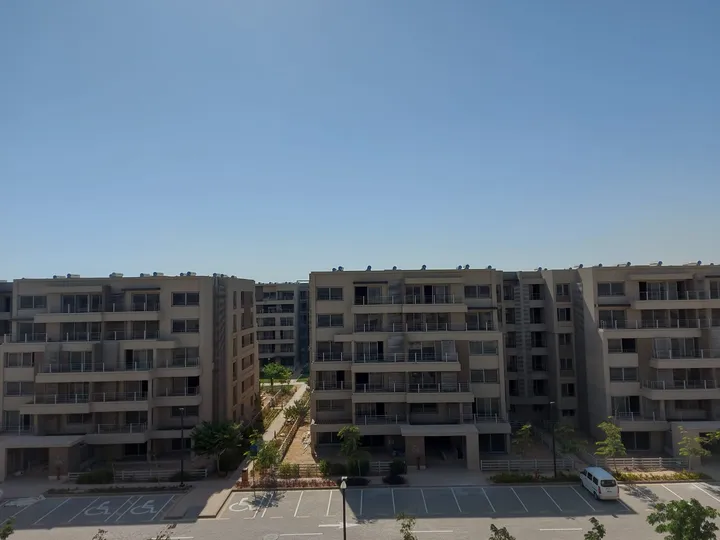 شقة 263 م² بأربع غرف نوم بالتقسيط للبيع في كابيتال جاردنز