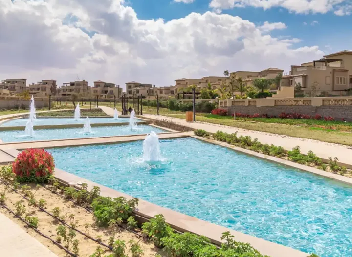 فيلا 560 م² بست غرف نوم في مرحلة Coconut للبيع في بالم هيلز القطامية
