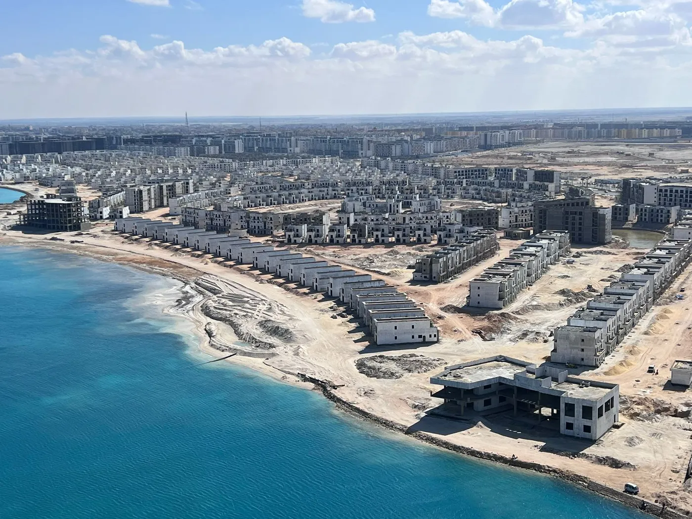 شاليه 107 م² بغرفتي نوم وحمامين بالتقسيط للبيع في بالم هيلز العلمين الجديدة