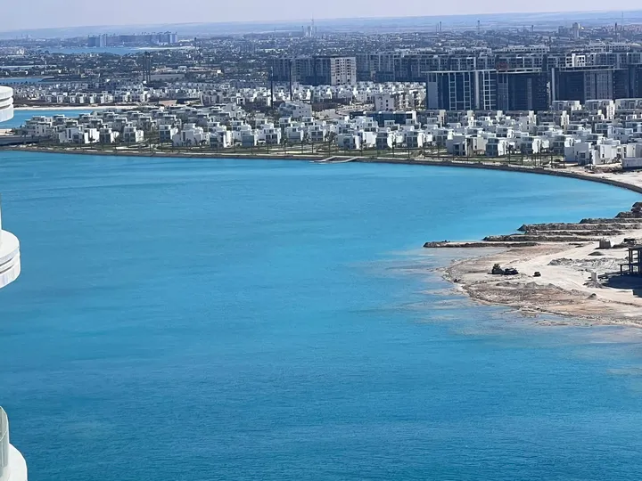 شاليه 107 م² بغرفتي نوم وحمامين بالتقسيط للبيع في بالم هيلز العلمين الجديدة