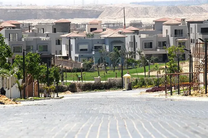 Furnished Oak-phase villa of 350 m² and 107 m² rooftop for sale in Palm Hills Golf Extension