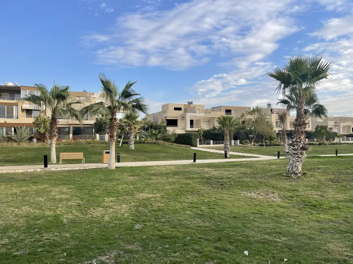 Furnished Oak-phase villa of 350 m² and 107 m² rooftop for sale in Palm Hills Golf Extension