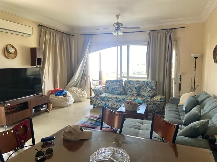 Furnished 280 m² chalet, 4 bedrooms plus 70 m² roof, for sale in La Vista Bay