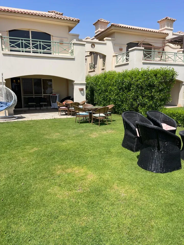 Furnished 140 m² chalet: 4 bedrooms, 90 m² garden, ground floor, for sale in La Vista 6