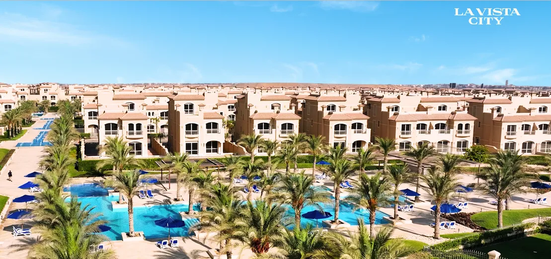Five-bedroom standalone villa, 424 m², for sale in La Vista City