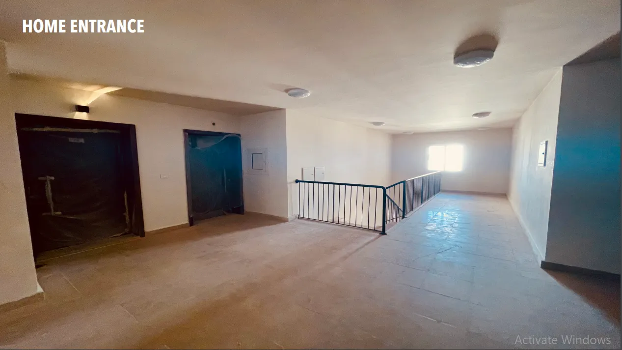 180 m² three-bedroom penthouse with monthly installments for sale in October Plaza SODIC