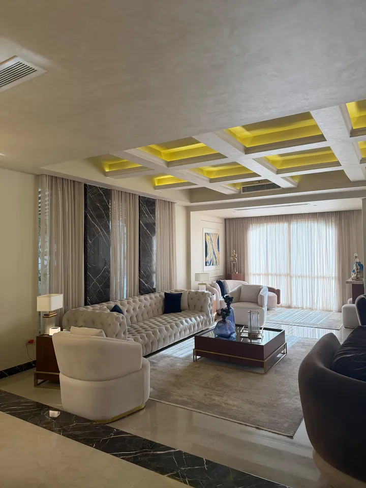 Furnished, ready 310 m² villa on a 386 m² plot for sale in El Patio 5 East