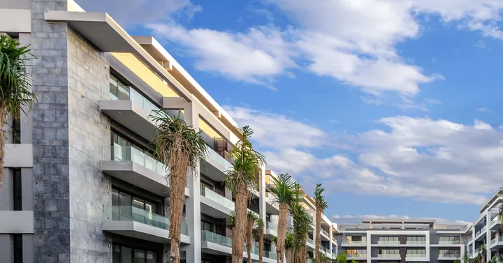 Fully finished 164 m² 2-bedroom apartment, ready to deliver, for sale in El Patio Oro