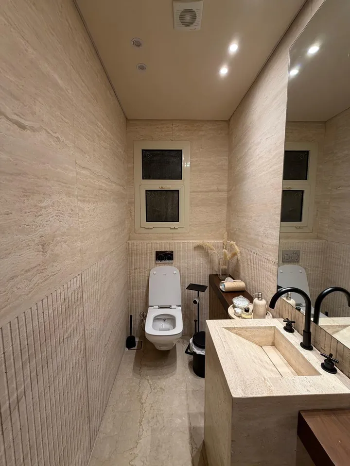Fully finished 240 m² penthouse with a 180 m² roof for sale in El Patio Oro