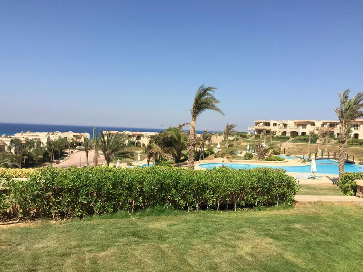 Ground-floor 165 m² chalet with a 125 m² garden for sale in La Vista 6