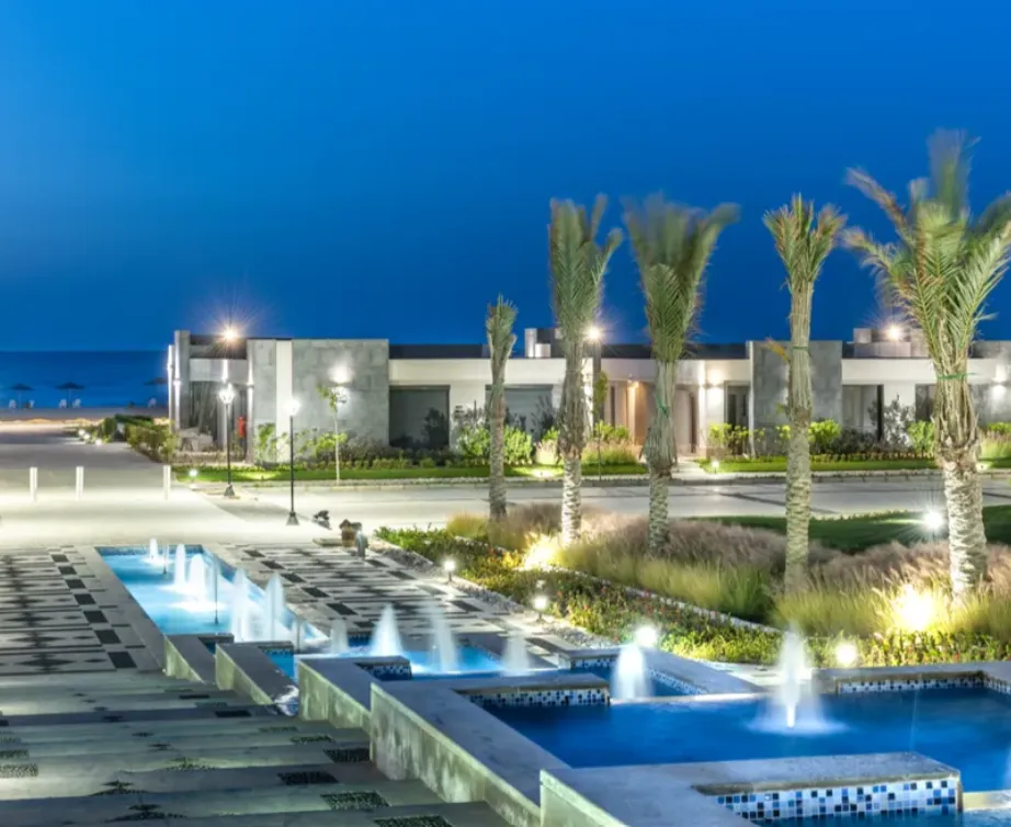 145 m² 2-bedroom villa with a 145 m² roof for sale in La Vista Ras El Hekma