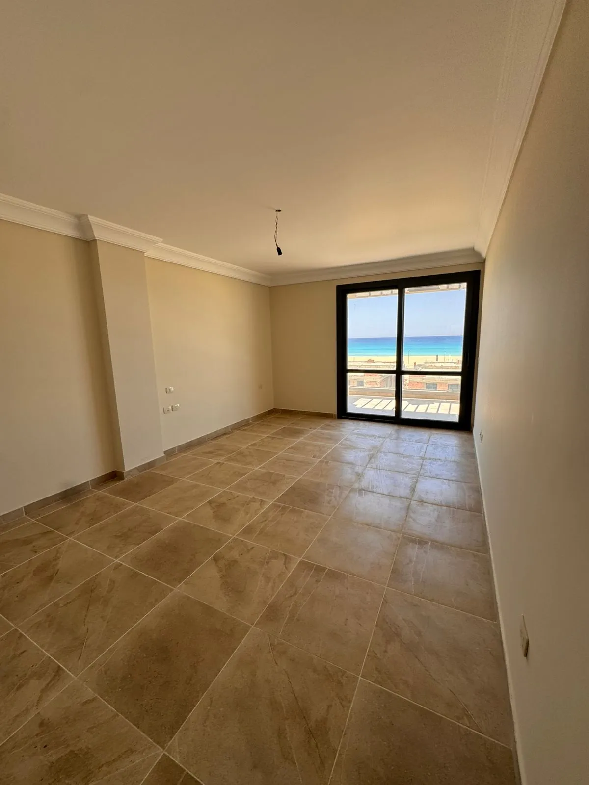 400 m² 5-bedroom villa with a 100 m² garden for sale in La Vista Ras El Hekma