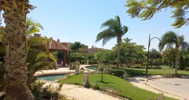 500 m² furnished villa on a 670 m² plot for sale in Dara Gardens