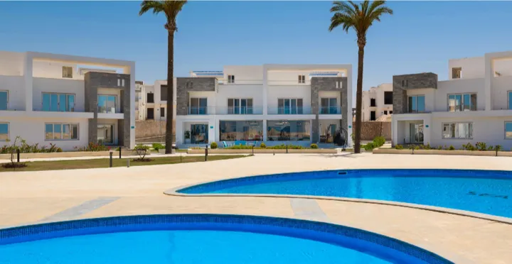 57 m² studio with a 50 m² roof for sale in Youd
