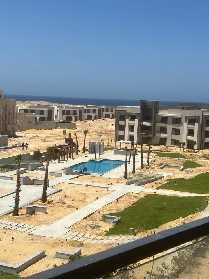 129 m² three-bedroom penthouse with an equal-size roof for sale in Gaia