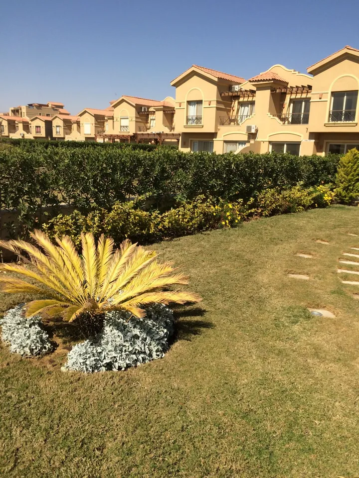Furnished 200 m² villa in a 350 m² garden, for sale in Piacera