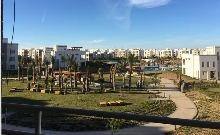 Furnished four-bedroom 150 m² penthouse at a cash price for sale in Amwaj