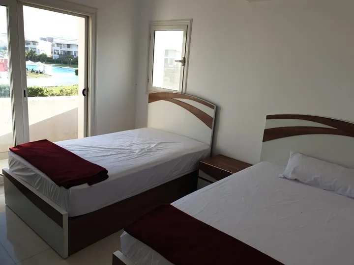 375 m² four-bedroom twin house for sale in Amwaj