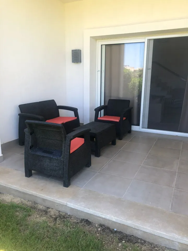 Phase 3 twin house, 198 m² with garden, roof and nanny's room, for sale in Amwaj
