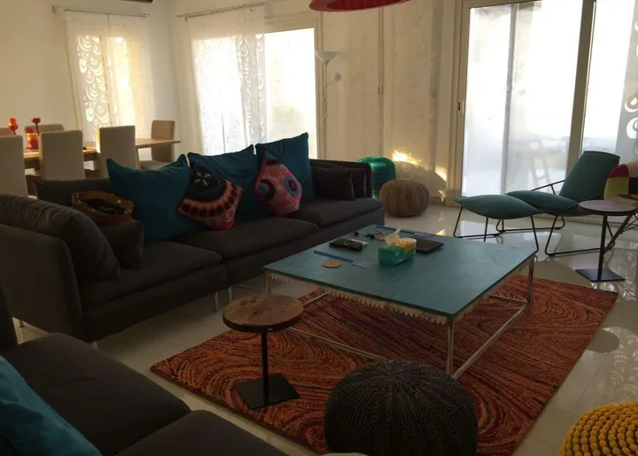Furnished 275 m² villa with four bedrooms and four baths for sale in Amwaj
