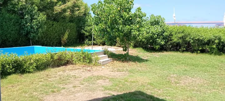 Furnished 257 m² villa on a 668 m² plot for sale in Amwaj