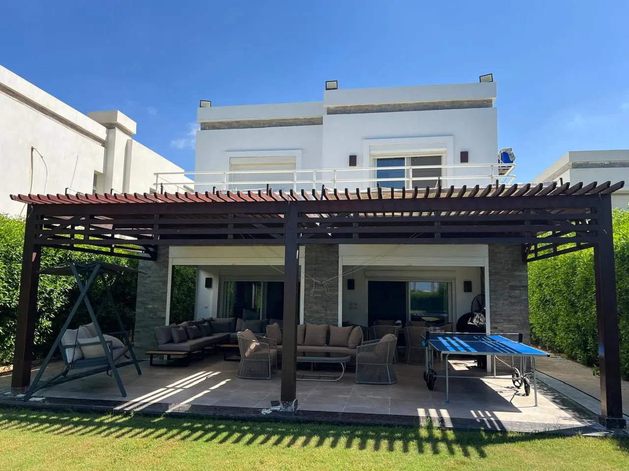 Phase 1 five-bedroom villa, 275 m² with garden of 300 m², for sale in Amwaj