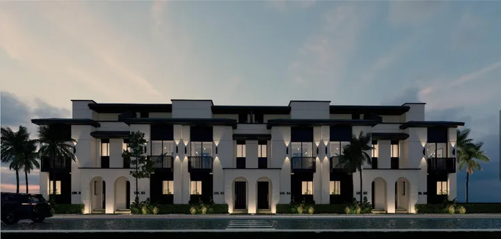 Four-bedroom 180 m² townhouse plus 200 m² garden for sale in At East