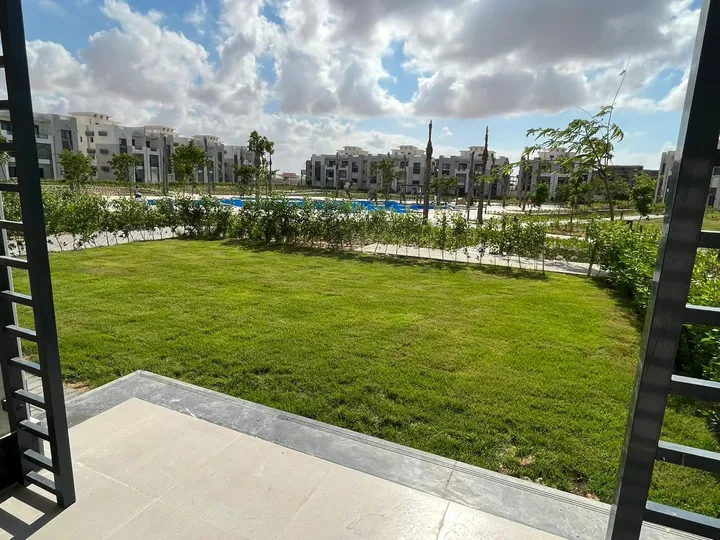185 m² townhouse on a 267 m² plot for sale in Gaia