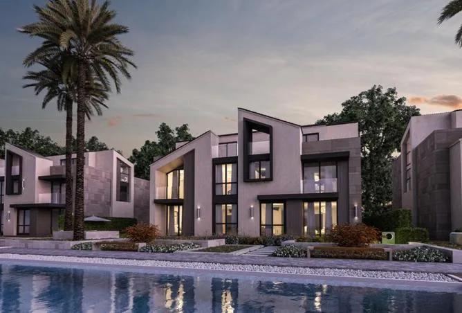 265 m² duplex with an 80 m² roof on the 2nd and 3rd floors for sale in L'Avenir